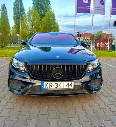 Mercedes-Benz Klasa E cena 151524 przebieg: 144000, rok produkcji 2019 z Kraków małe 37